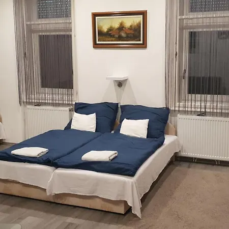 Li-Di Apartman Kalocsa Exterior photo
