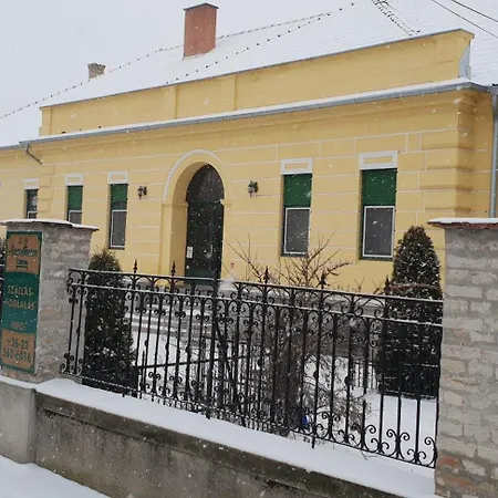 Li-Di Apartman Kalocsa Exterior photo