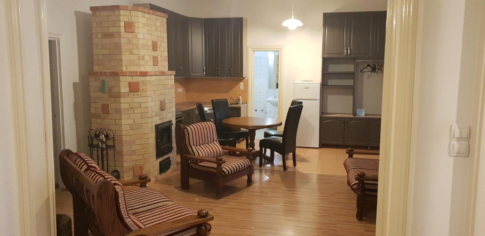 Li-di Apartment *